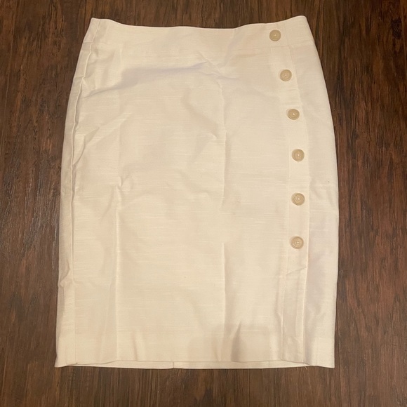 Loft white/cream knee length skirt - Picture 1 of 4